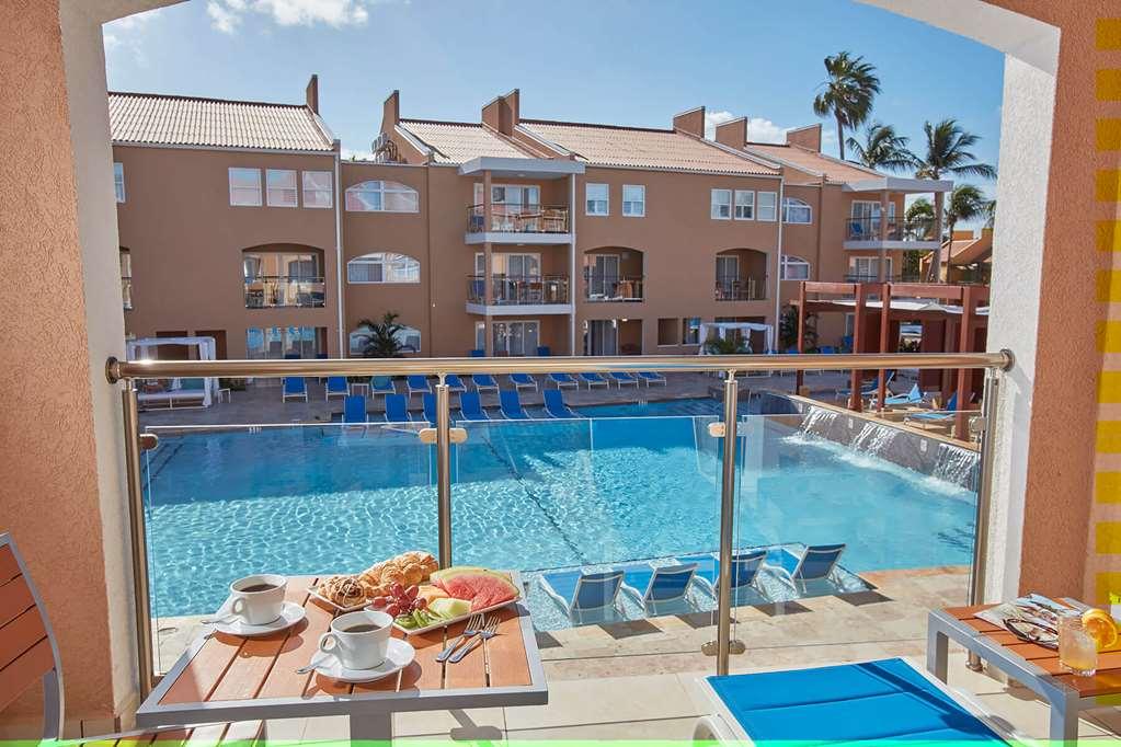 Divi Dutch Village Beach Resort شاطئ بالم المظهر الخارجي الصورة