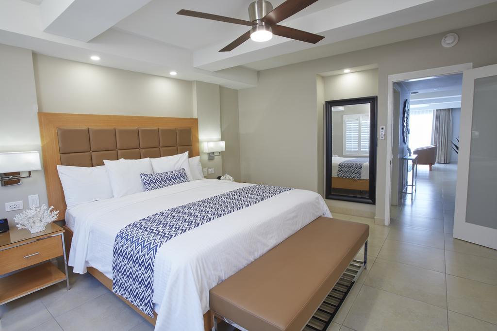 Divi Dutch Village Beach Resort شاطئ بالم المظهر الخارجي الصورة
